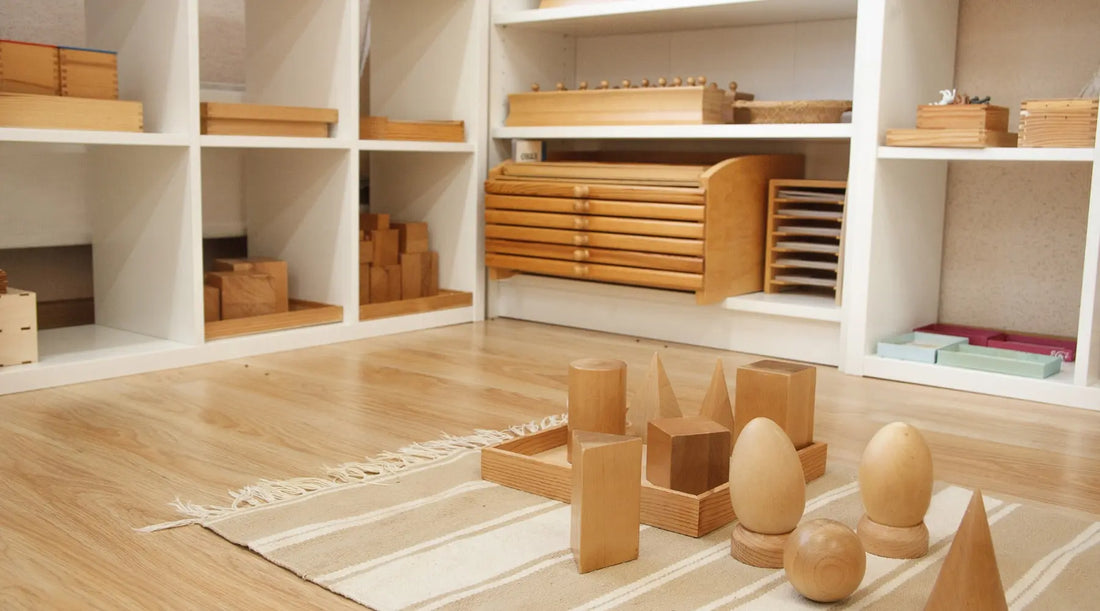 Montessori-à-la-maison-Comment-adapter-l-environnement-de-votre-enfant Noor & Koala 